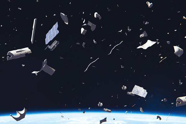 太空垃圾撞擊月球表面 Space Debris Slams into the Moon