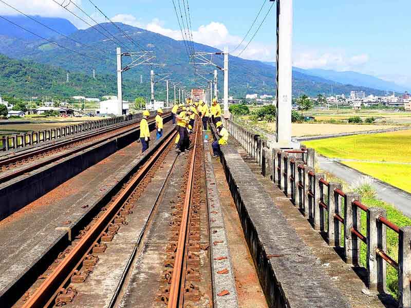 地震中受損的火車線路將於 12 月 28 日重新開放