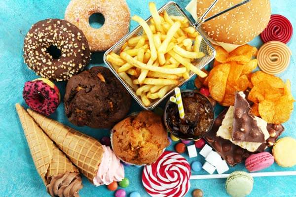 人體實測！超級加工食品究竟會對我們造成什麼影響 Are Ultra-Processed Foods Making Us Fat? New BBC Documentary Investigates